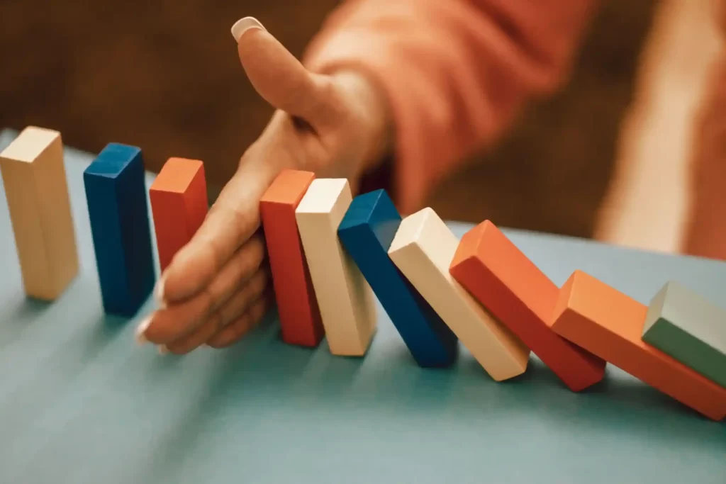 Avarrsekar Bid Dominos Risk